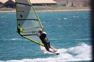 Tony 'Shipman' gybes