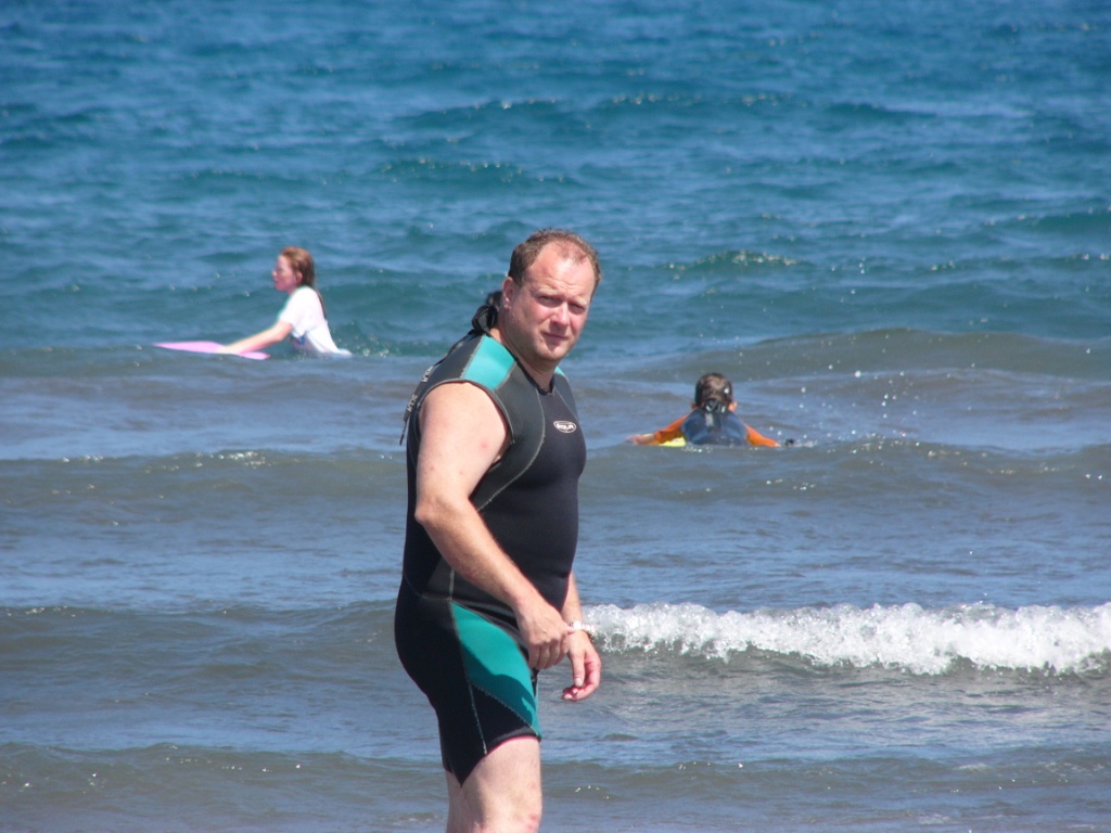 Guy with spoeedo underneath