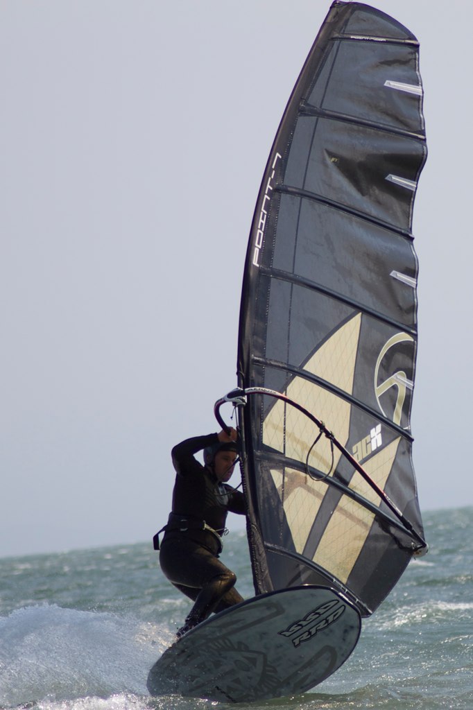 Arm bent nose up gybe Arm bent nose up gybe